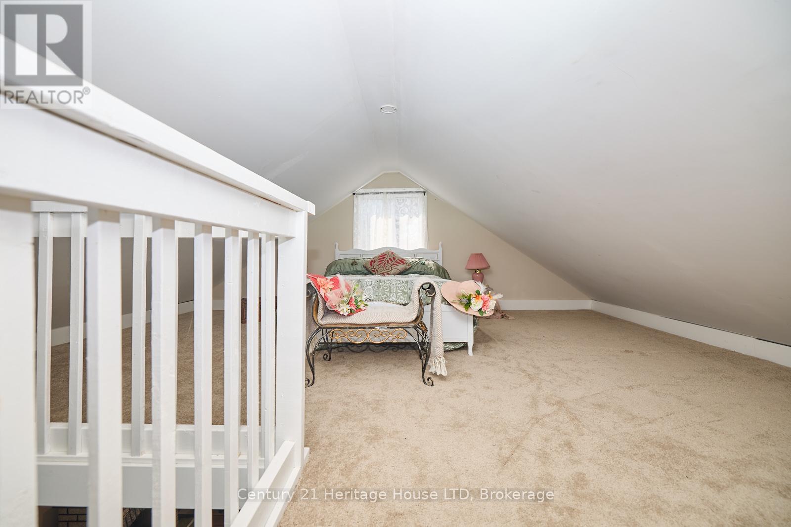 30 Mcalpine Avenue S, Welland, Ontario  L3B 1T6 - Photo 30 - X12213358