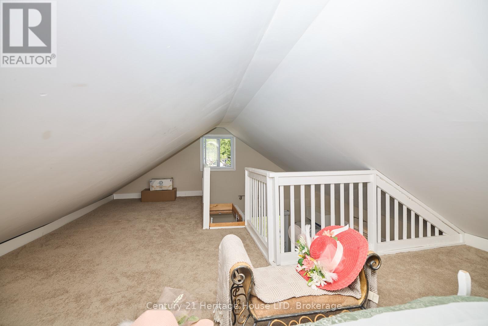 30 Mcalpine Avenue S, Welland, Ontario  L3B 1T6 - Photo 32 - X12213358