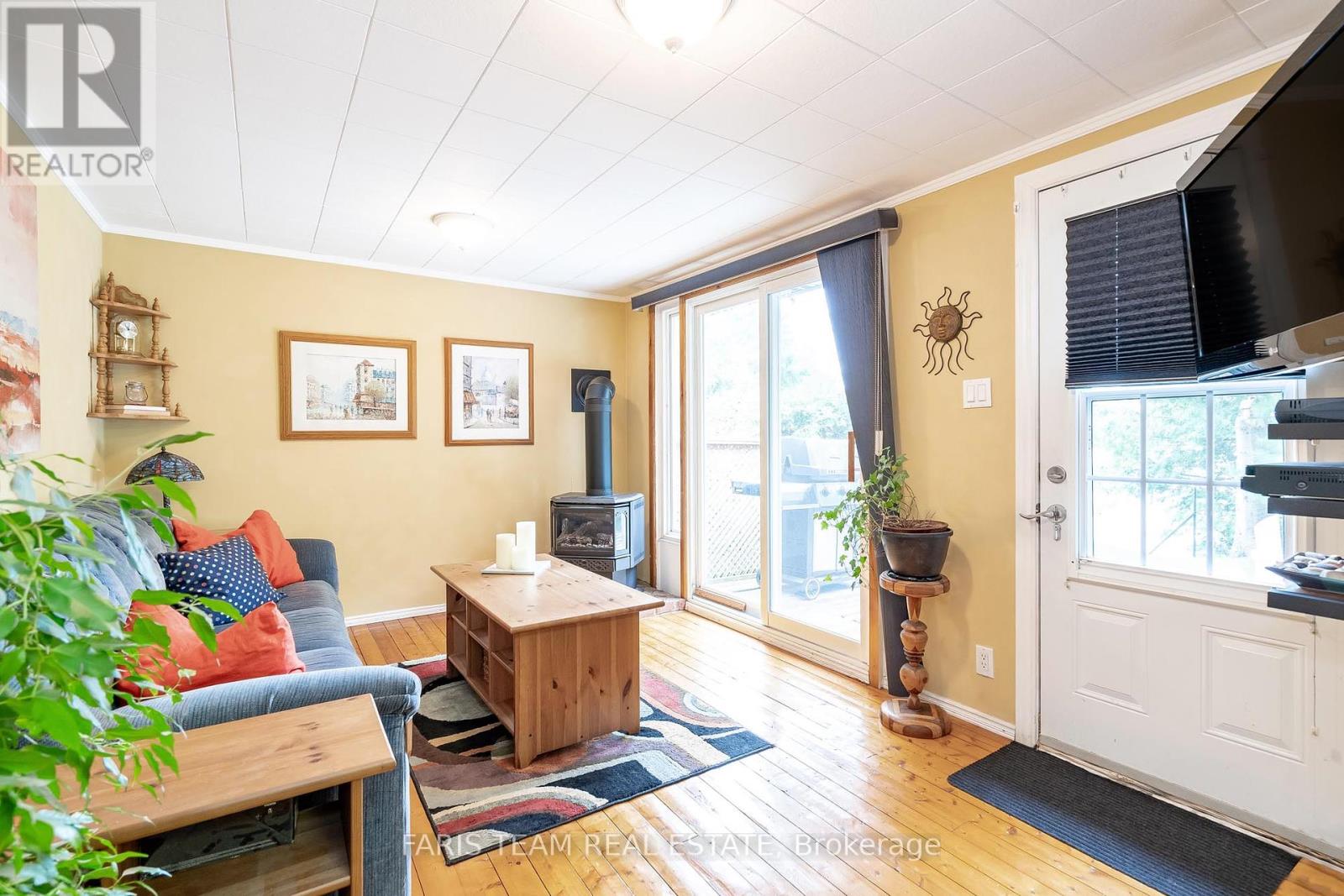 21 Stanley Road, Kawartha Lakes (Carden), Ontario  K0M 2T0 - Photo 8 - X12213072