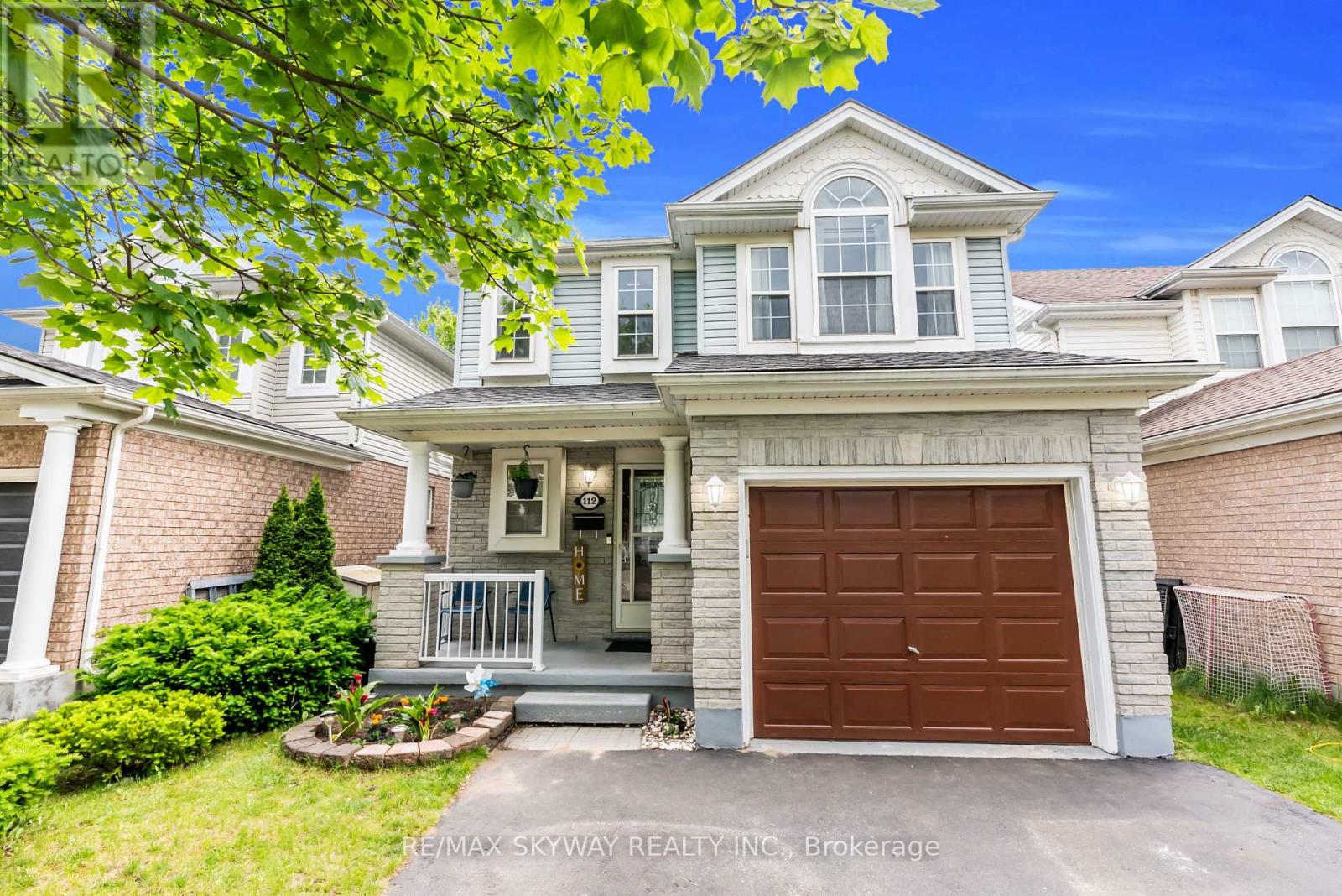 112 Karalee Crescent, Cambridge, Ontario  N3C 4H3 - Photo 2 - X12213075