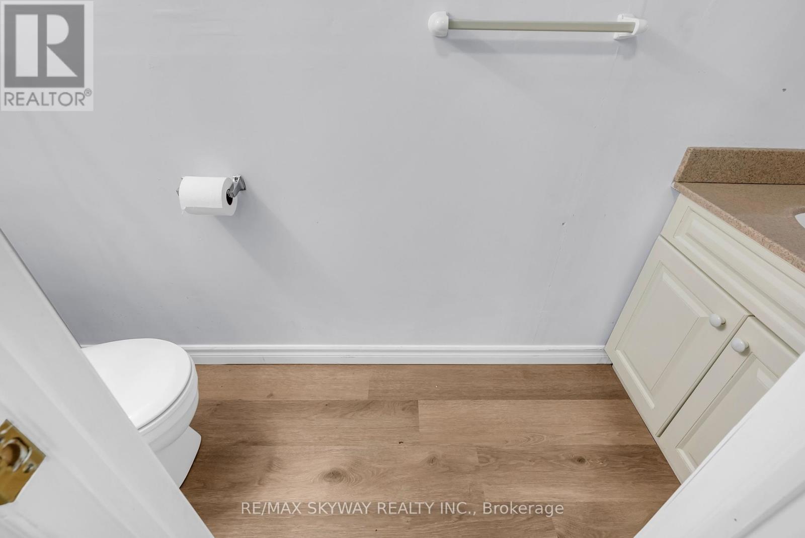 112 Karalee Crescent, Cambridge, Ontario  N3C 4H3 - Photo 32 - X12213075