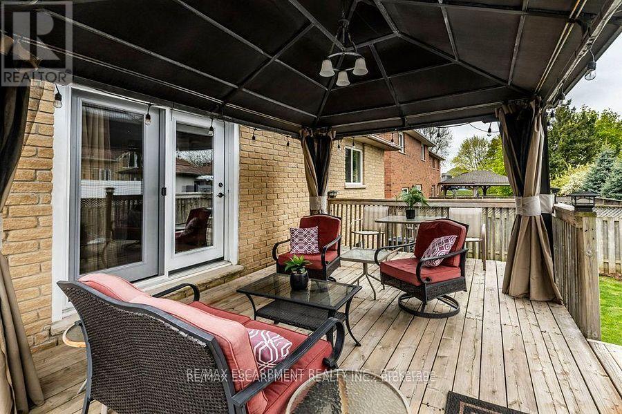 62 Spadara Drive, Hamilton, Ontario  L9B 2K3 - Photo 47 - X12213105