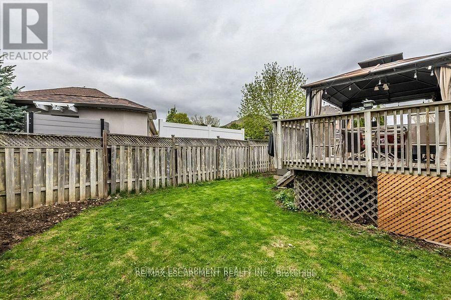 62 Spadara Drive, Hamilton, Ontario  L9B 2K3 - Photo 50 - X12213105