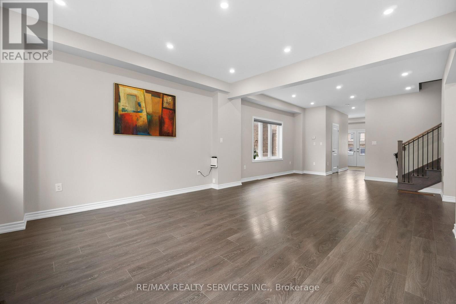 178 Tumblewood Place, Welland, Ontario  L3B 0J3 - Photo 3 - X12213132