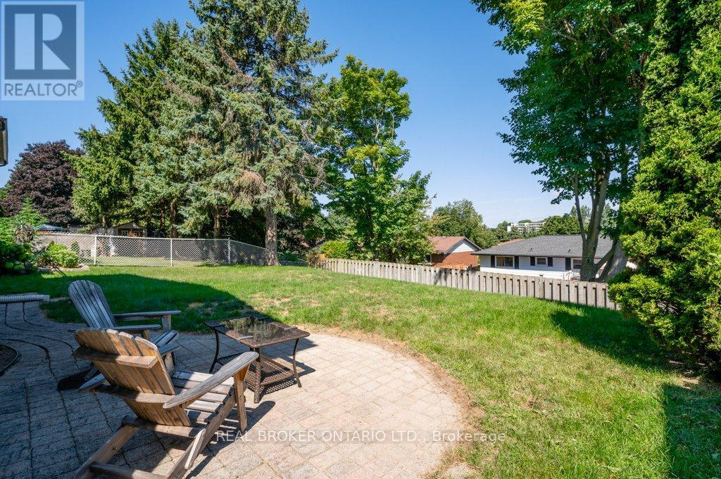Lower - 60 Sandsprings Crescent, Kitchener, Ontario  N2E 2A6 - Photo 14 - X12213144