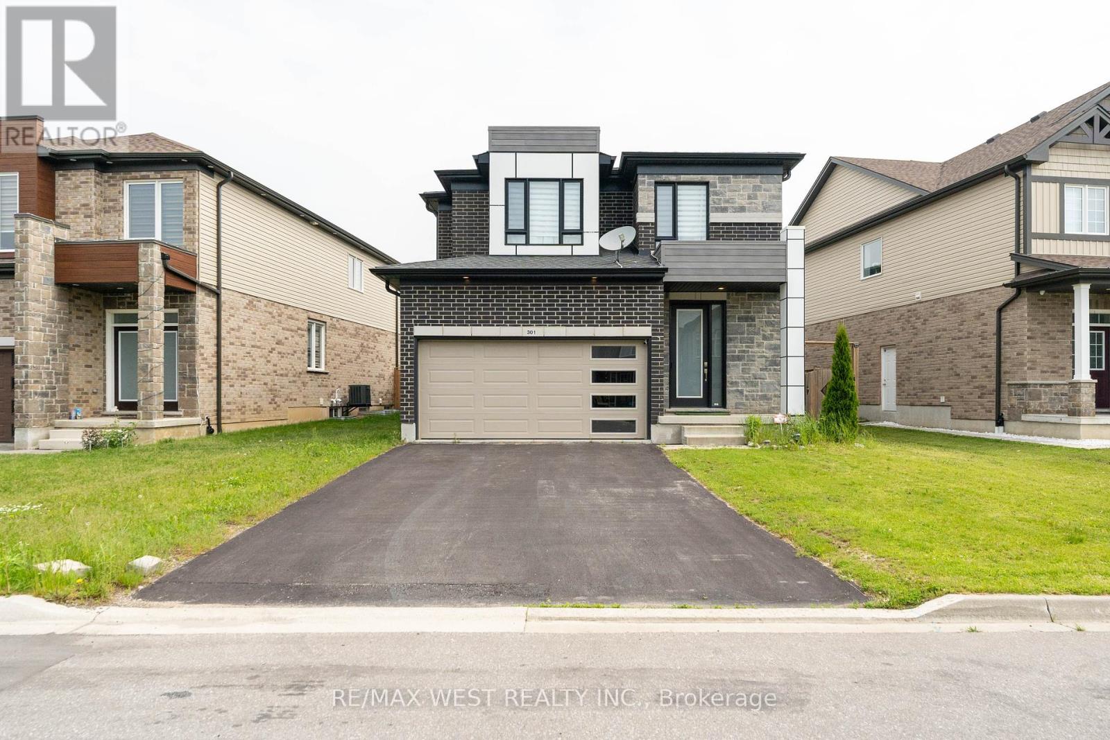 301 Freure Drive, Cambridge, Ontario  N1S 0B5 - Photo 2 - X12213239