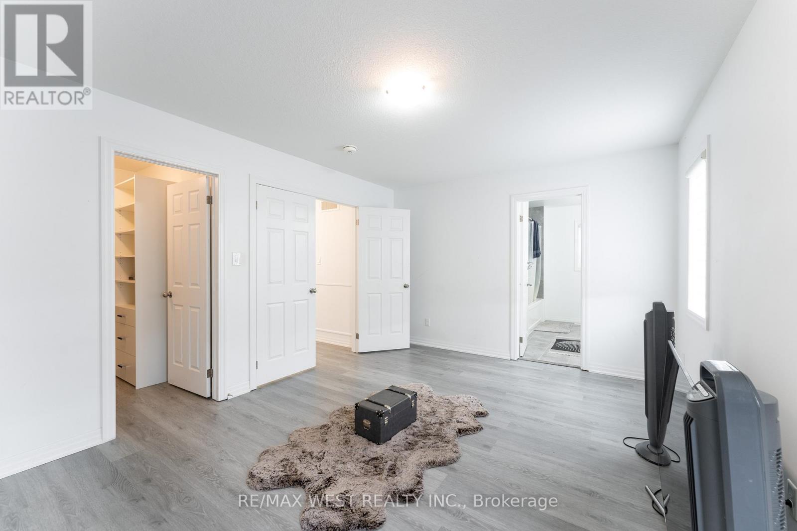 301 Freure Drive, Cambridge, Ontario  N1S 0B5 - Photo 24 - X12213239