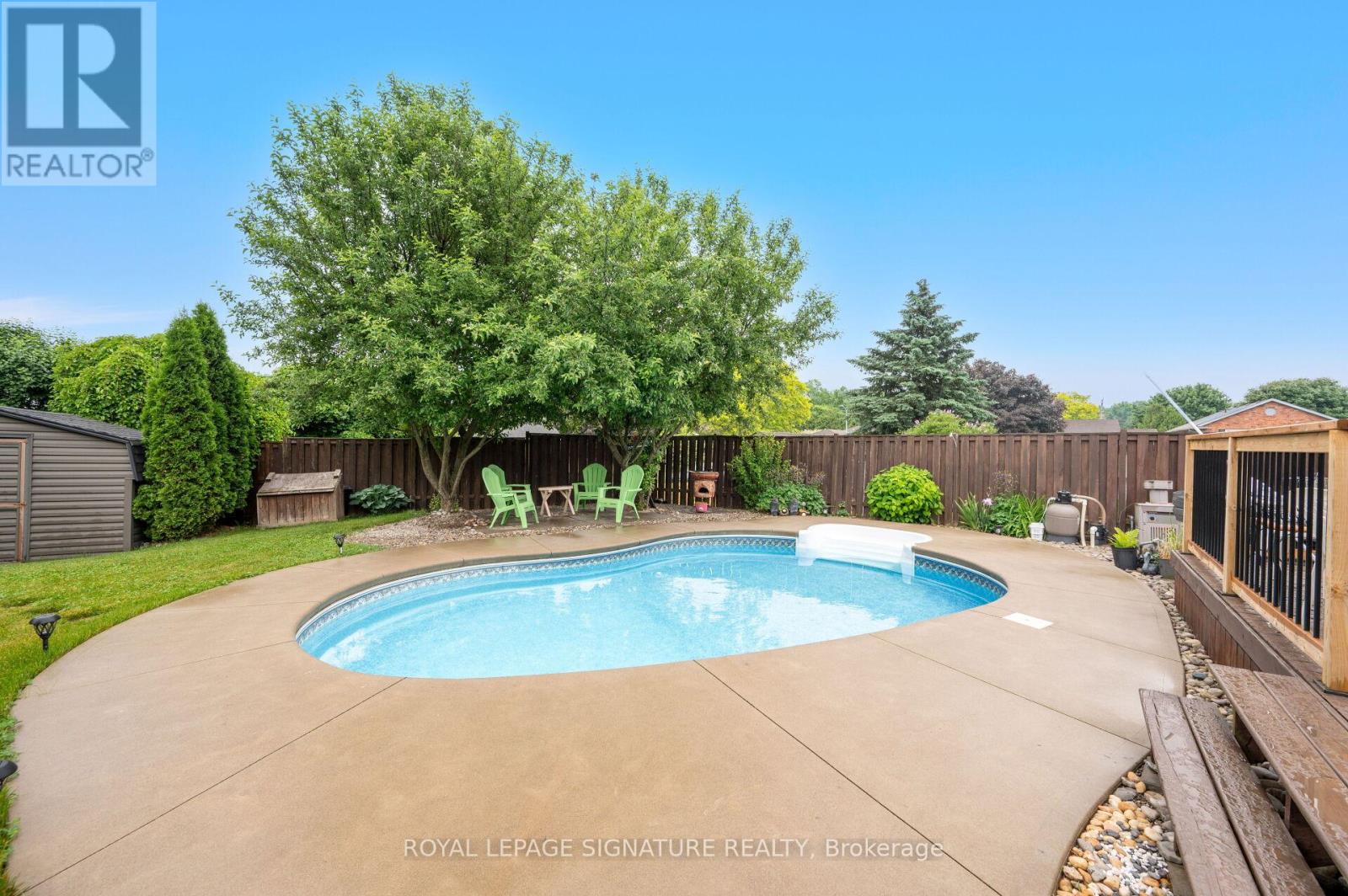 3 Kamps Crescent, Tillsonburg, Ontario  N4G 5H8 - Photo 32 - X12213271