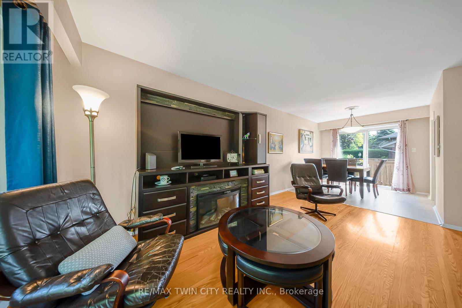 36 Nicklin Crescent, Guelph, Ontario  N1H 5E9 - Photo 10 - X12213289