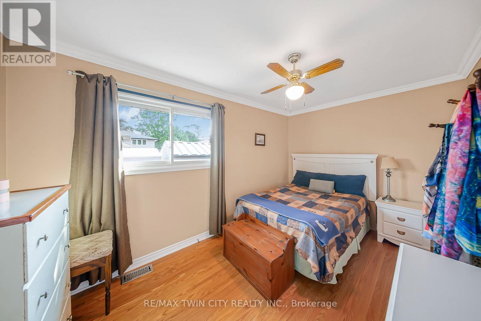 36 Nicklin Crescent, Guelph, Ontario  N1H 5E9 - Photo 19 - X12213289