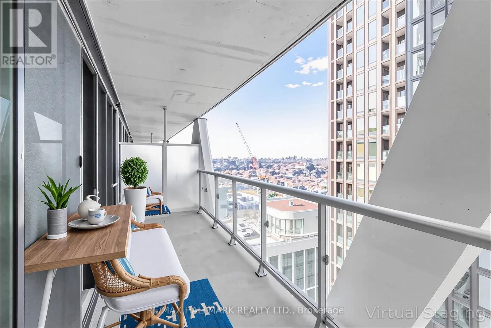 2411 - 230 Simcoe Street, Toronto, Ontario  M5T 0E2 - Photo 6 - C12143735