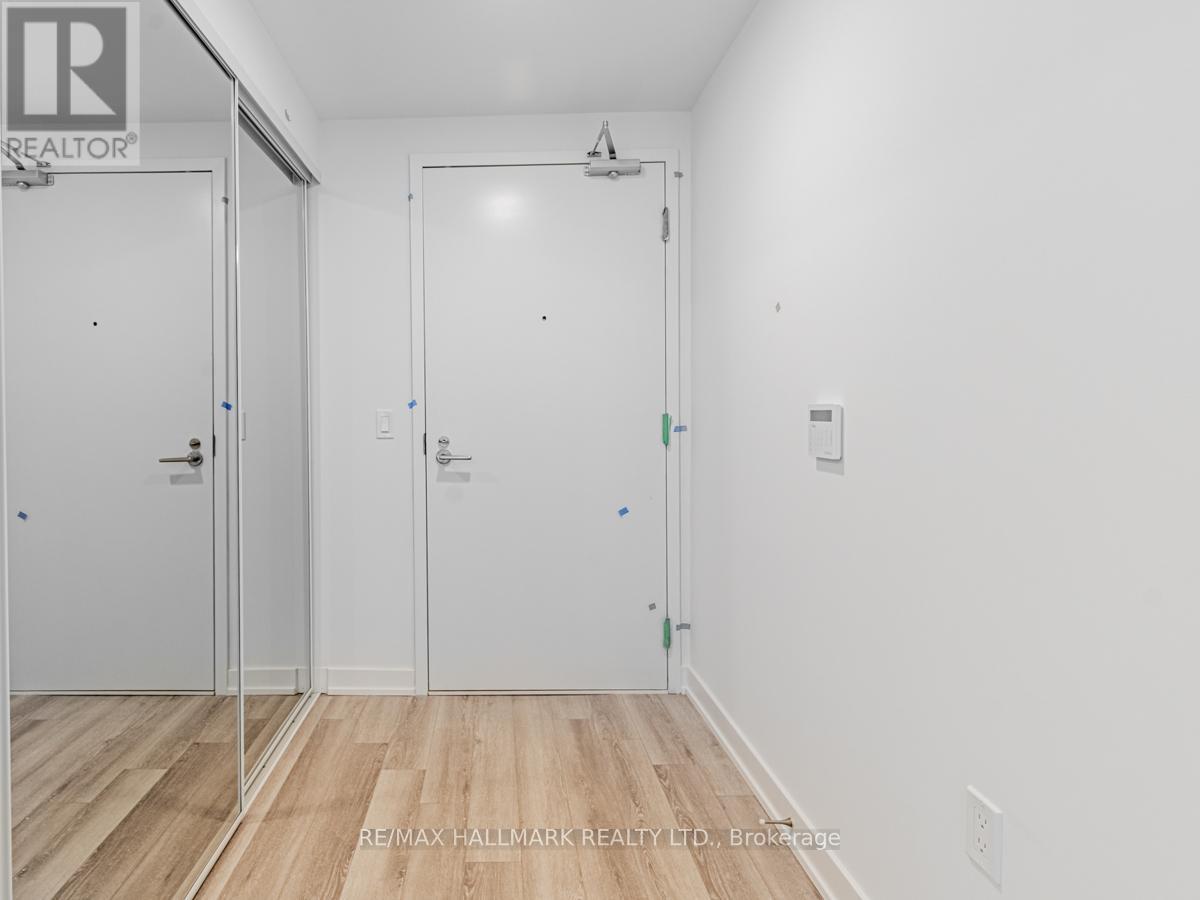 2411 - 230 Simcoe Street, Toronto, Ontario  M5T 0E2 - Photo 8 - C12143735