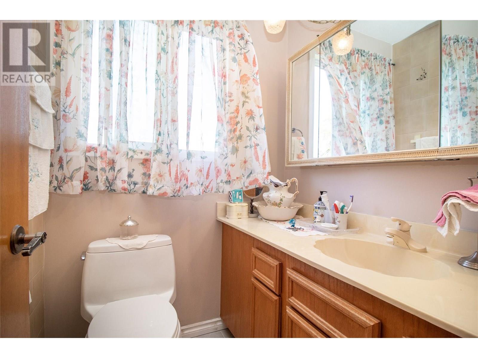 532 O'keefe Court, Kelowna, British Columbia  V1X 6B1 - Photo 17 - 10351542