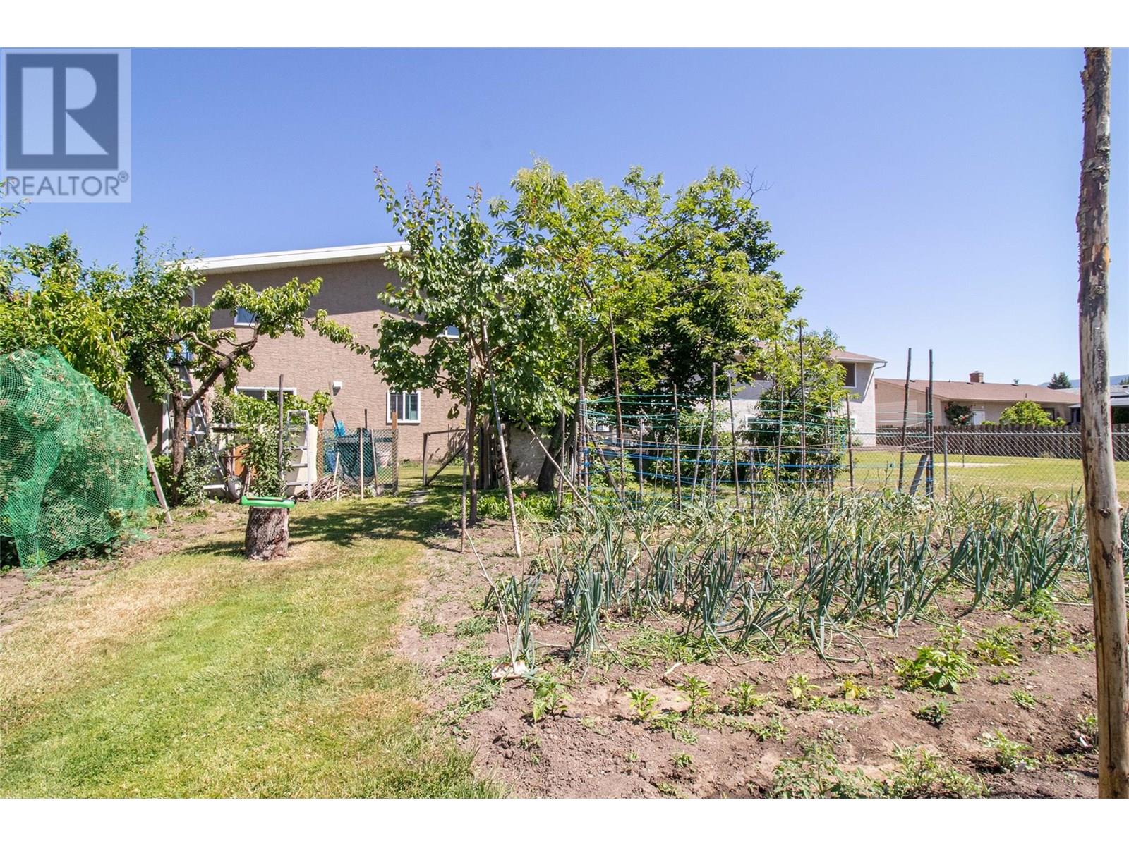 532 O'keefe Court, Kelowna, British Columbia  V1X 6B1 - Photo 42 - 10351542