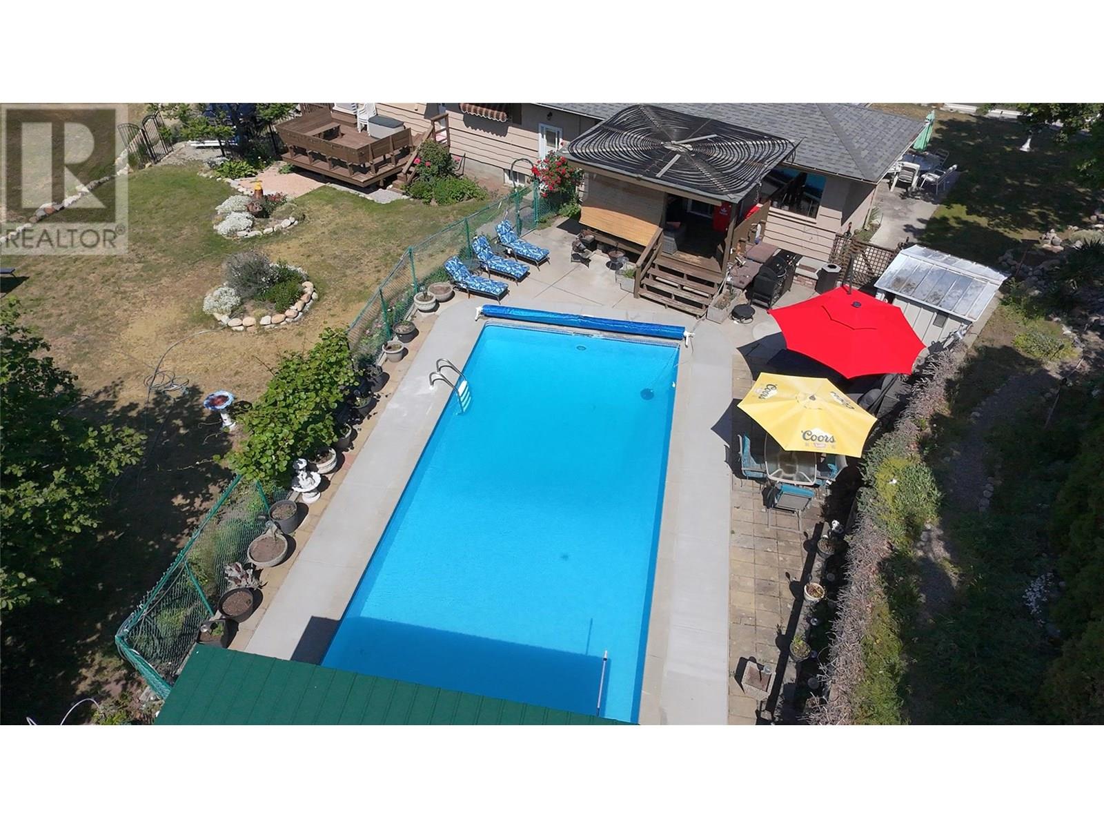 903 Newton Drive, Penticton, British Columbia  V2A 8Z4 - Photo 3 - 10340006