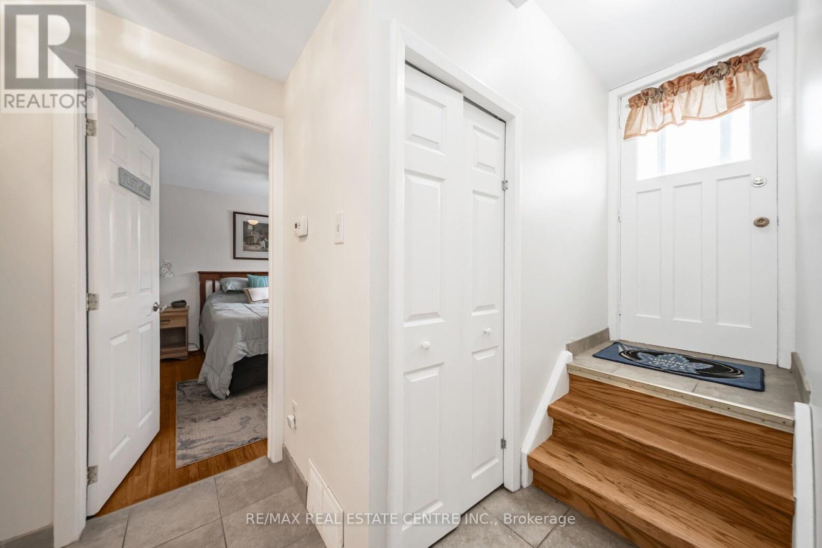 2 Chesterfield Road, Brampton, Ontario  L6W 1K9 - Photo 23 - W12171278