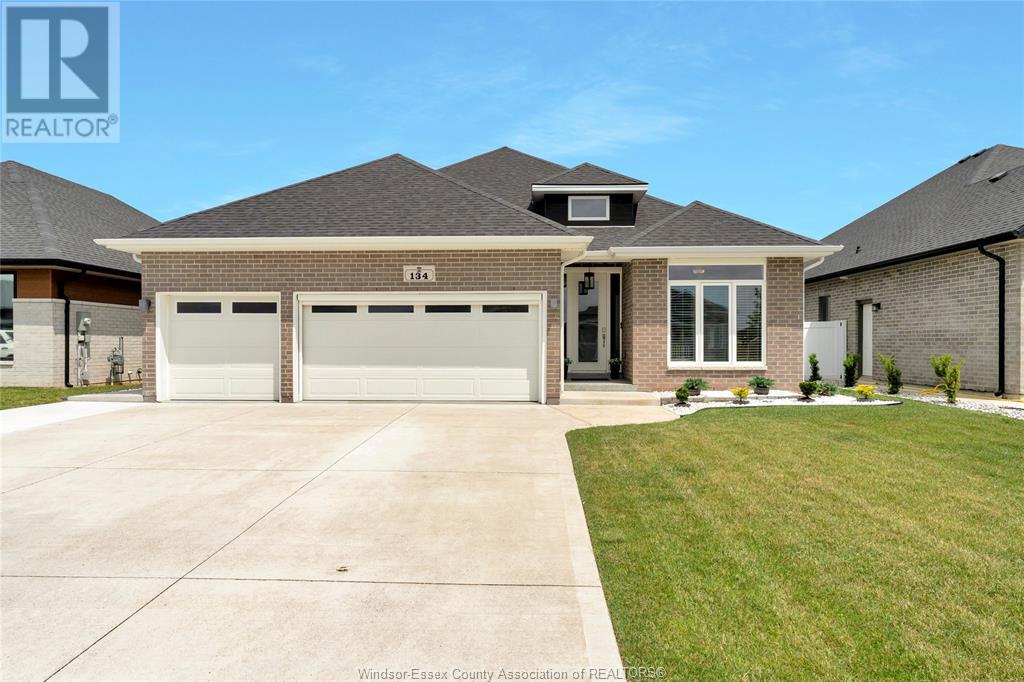 MLS# 25014795: 134 DAVIS STREET, Amherstburg, Canada