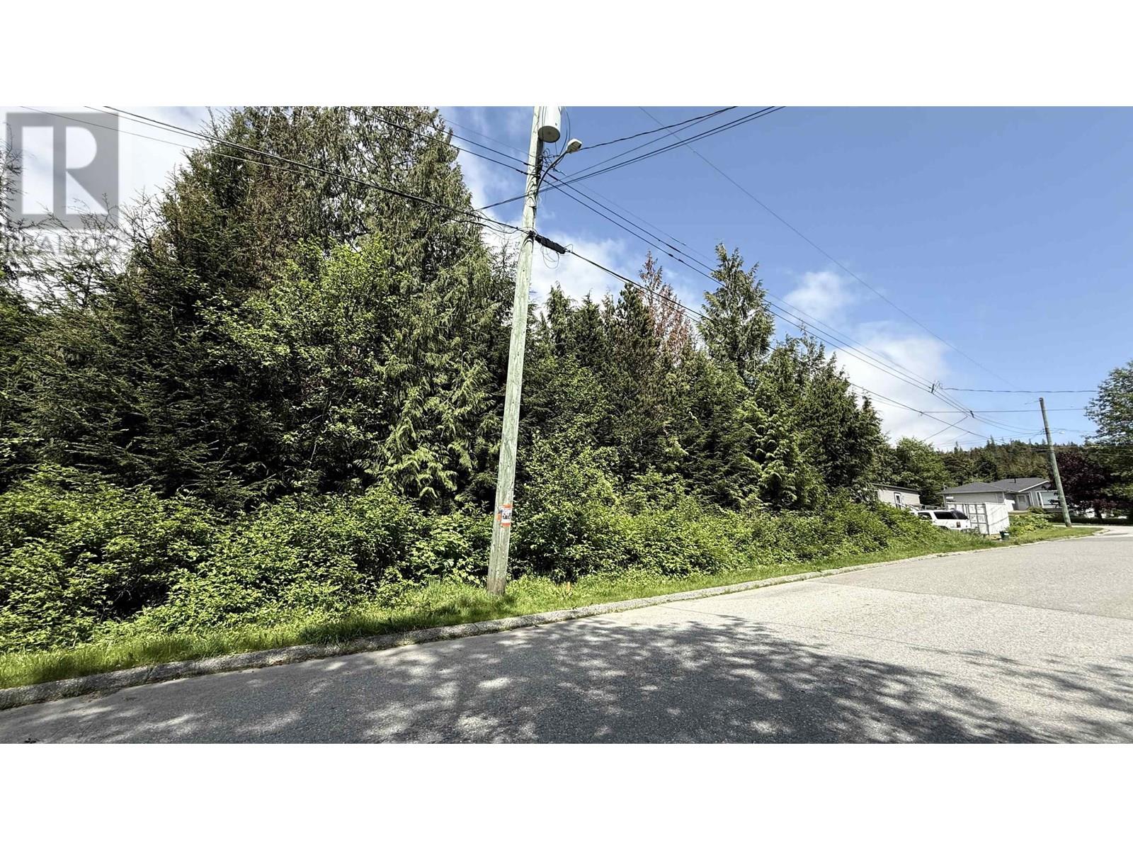 1041 Jubilee Crescent, Port Edward, British Columbia  V0V 1G0 - Photo 2 - R3013678