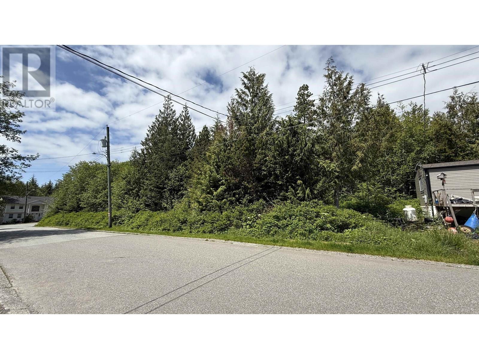 1041 Jubilee Crescent, Port Edward, British Columbia  V0V 1G0 - Photo 3 - R3013678