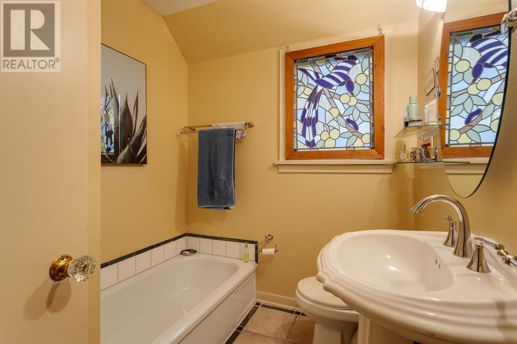 2009 22 Avenue Nw, Calgary, Alberta  T2M 1S1 - Photo 16 - A2225914