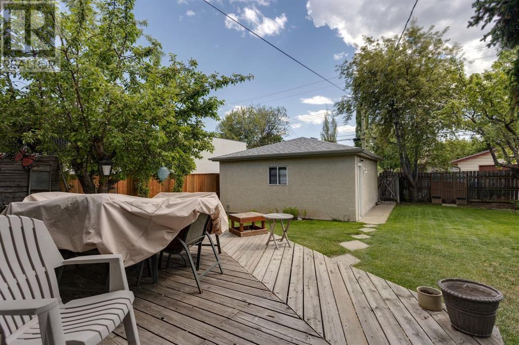 2009 22 Avenue Nw, Calgary, Alberta  T2M 1S1 - Photo 36 - A2225914