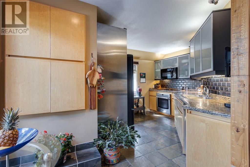 2009 22 Avenue Nw, Calgary, Alberta  T2M 1S1 - Photo 11 - A2225914