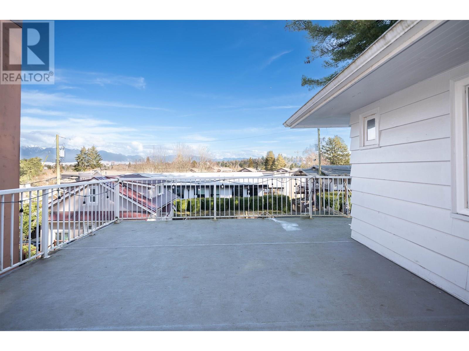 4408 Puget Drive, Vancouver, British Columbia  V6L 2V8 - Photo 3 - R2985831
