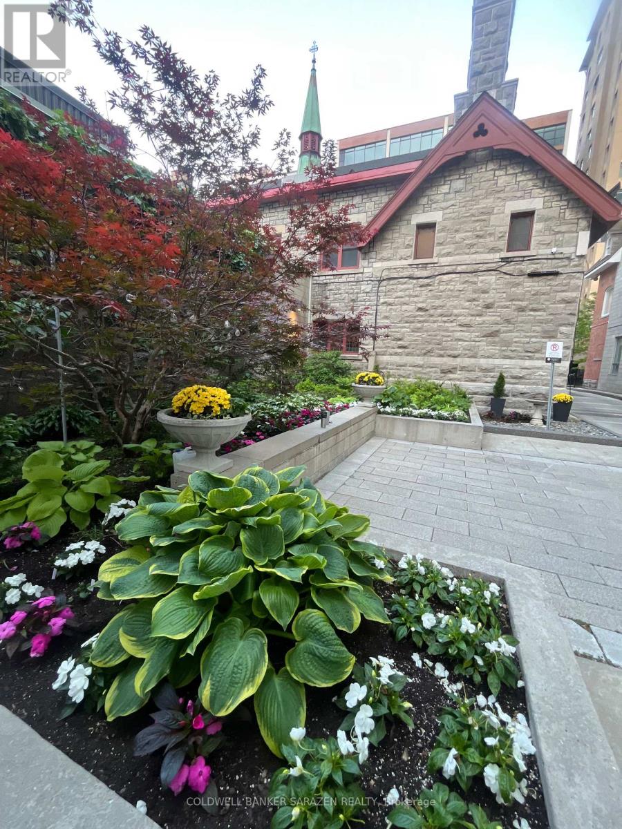 1501 - 428 Sparks Street, Ottawa, Ontario  K1R 0B3 - Photo 3 - X12213360