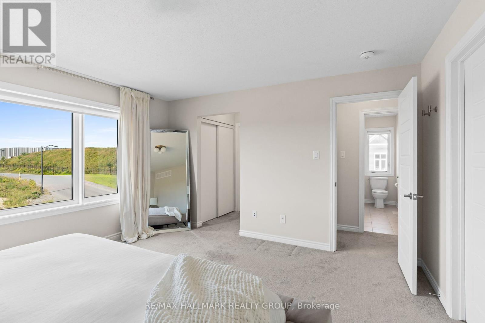 3000 Travertine Way, Ottawa, Ontario  K2J 6W5 - Photo 23 - X12213384
