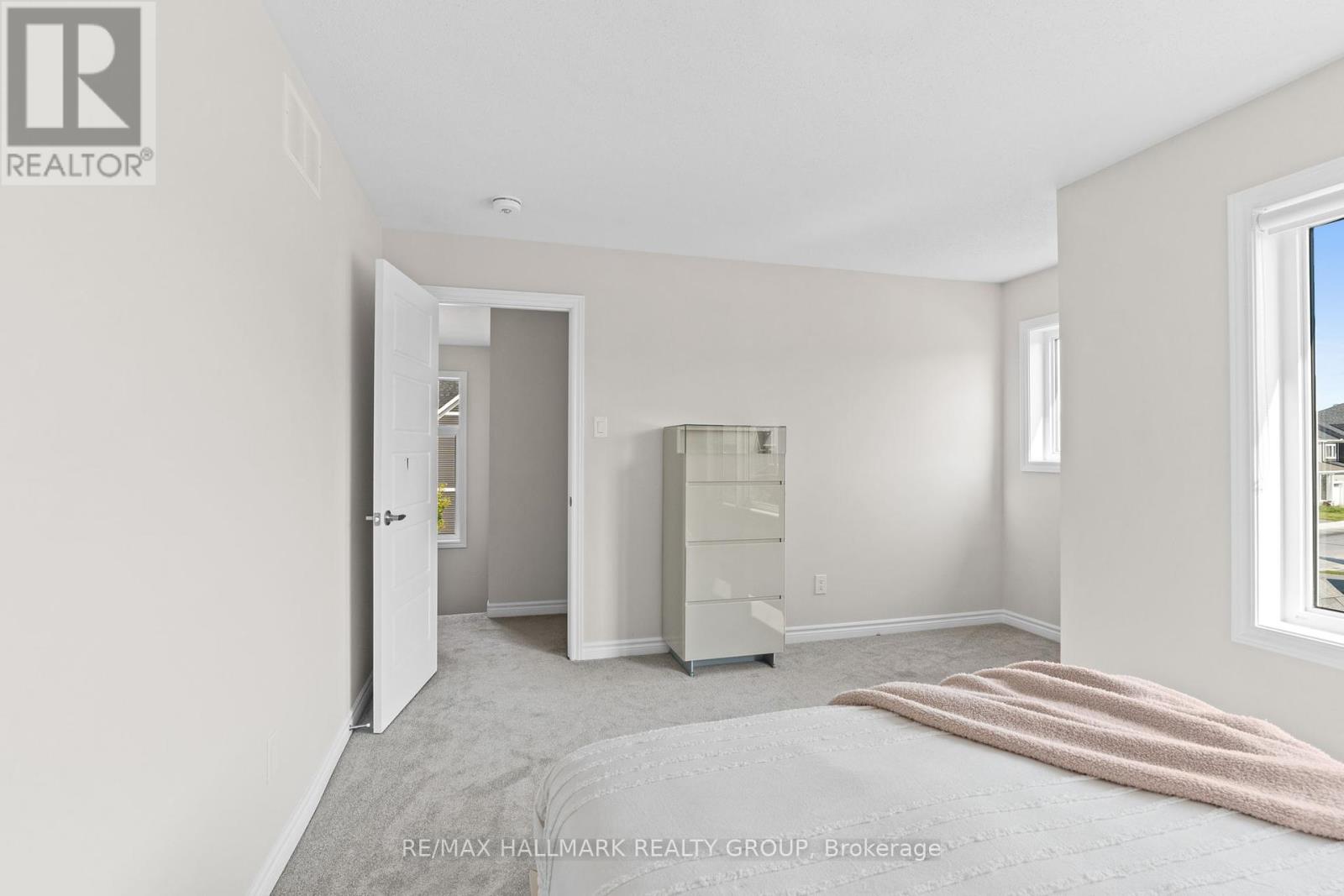 3000 Travertine Way, Ottawa, Ontario  K2J 6W5 - Photo 28 - X12213384