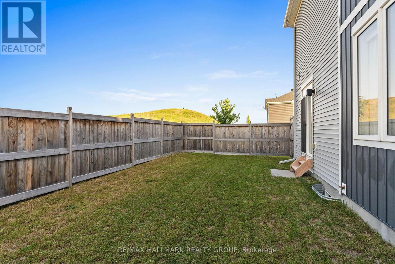 3000 Travertine Way, Ottawa, Ontario  K2J 6W5 - Photo 35 - X12213384