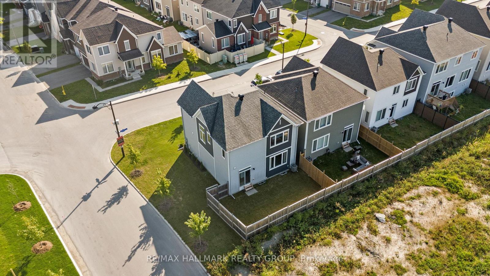 3000 Travertine Way, Ottawa, Ontario  K2J 6W5 - Photo 38 - X12213384