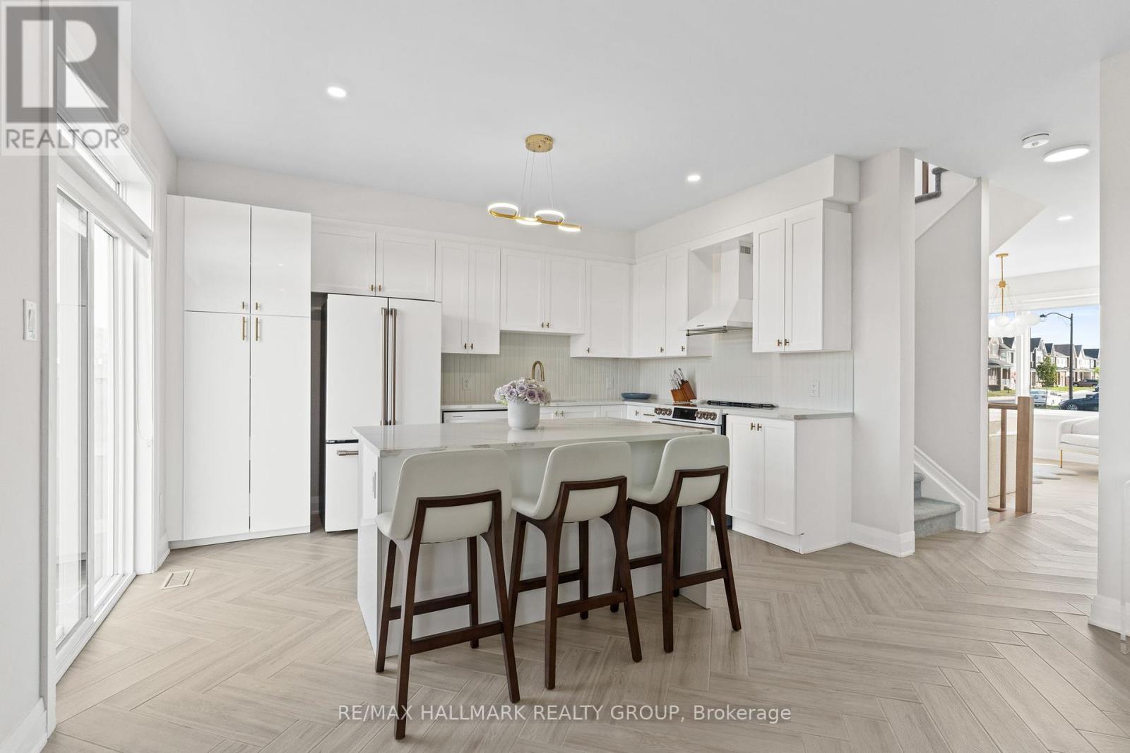 3000 Travertine Way, Ottawa, Ontario  K2J 6W5 - Photo 8 - X12213384