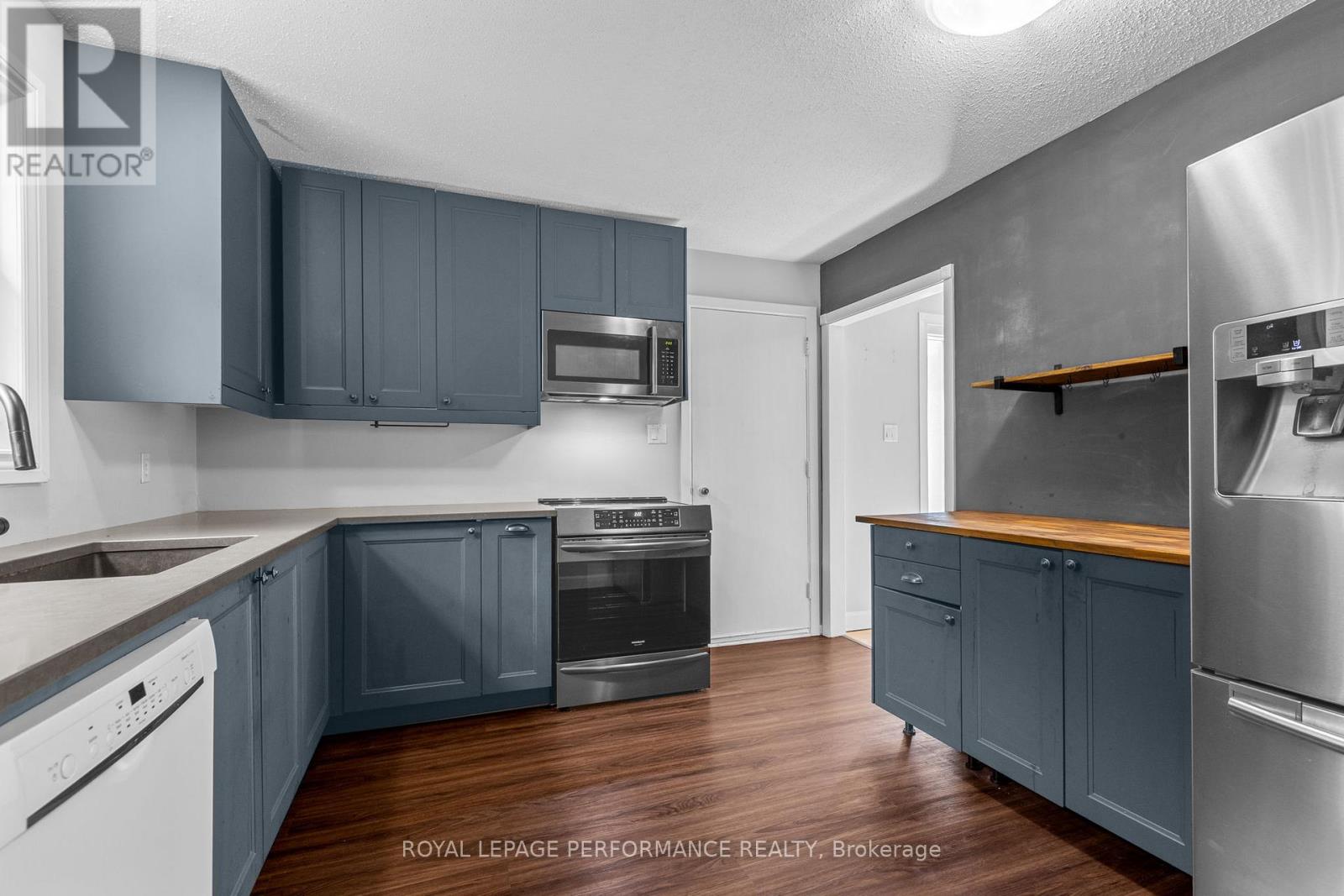 51 Jansen Road, Ottawa, Ontario  K2H 5W6 - Photo 10 - X12213397