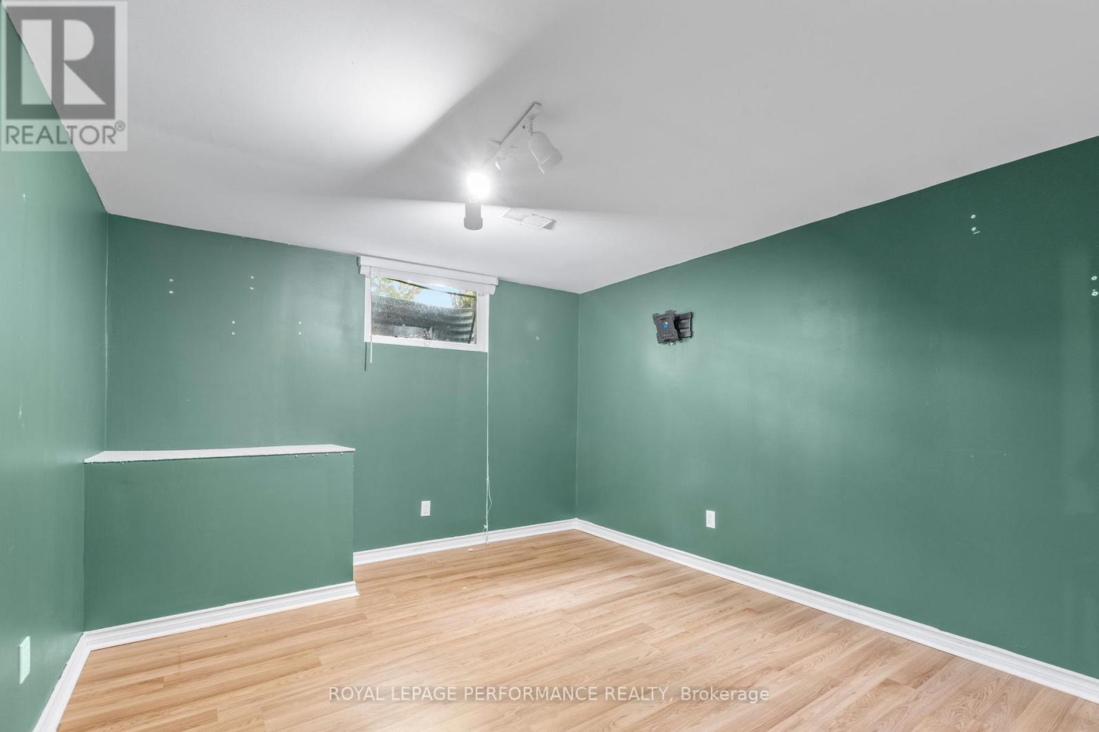51 Jansen Road, Ottawa, Ontario  K2H 5W6 - Photo 24 - X12213397