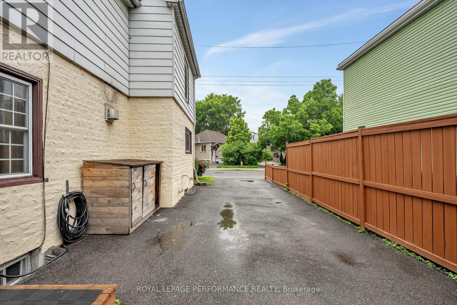 180 Dagmar Avenue, Ottawa, Ontario  K1L 5T2 - Photo 39 - X12213449