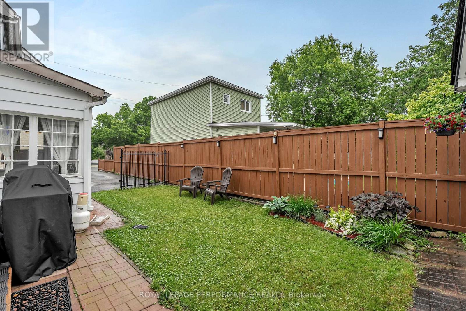 180 Dagmar Avenue, Ottawa, Ontario  K1L 5T2 - Photo 42 - X12213449