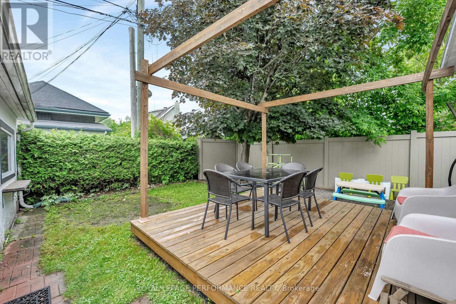180 Dagmar Avenue, Ottawa, Ontario  K1L 5T2 - Photo 43 - X12213449