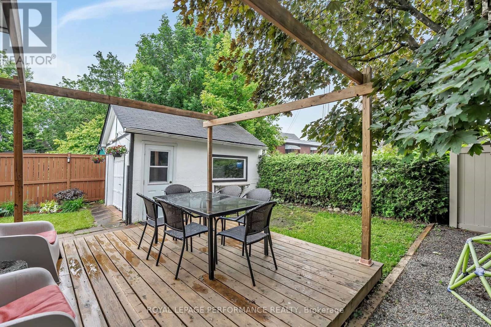 180 Dagmar Avenue, Ottawa, Ontario  K1L 5T2 - Photo 45 - X12213449