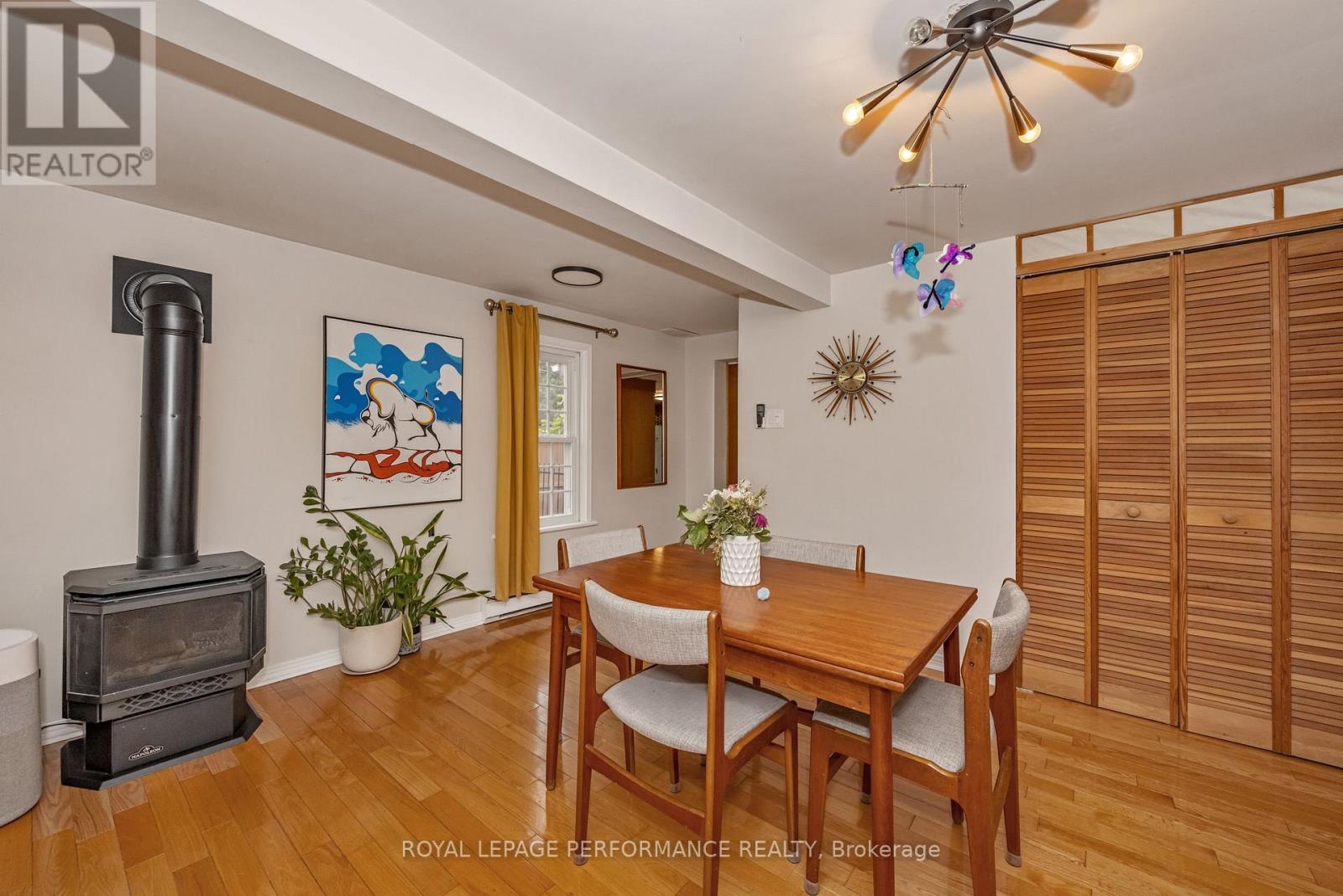 180 Dagmar Avenue, Ottawa, Ontario  K1L 5T2 - Photo 9 - X12213449
