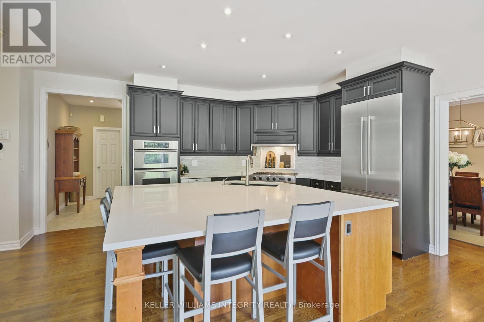 17 Feldspar Crescent, Ottawa, Ontario  K2S 1Y3 - Photo 11 - X12213458