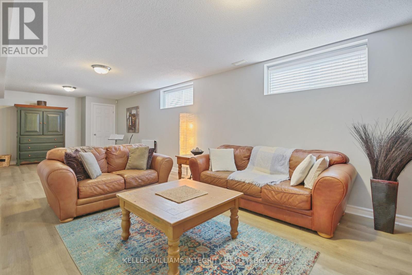 17 Feldspar Crescent, Ottawa, Ontario  K2S 1Y3 - Photo 37 - X12213458
