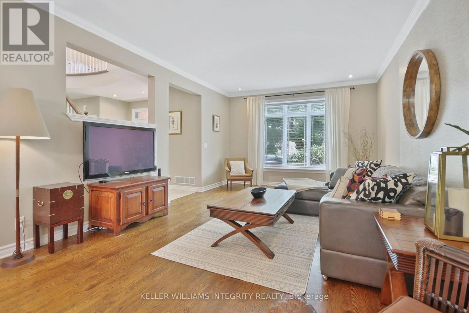 17 Feldspar Crescent, Ottawa, Ontario  K2S 1Y3 - Photo 6 - X12213458