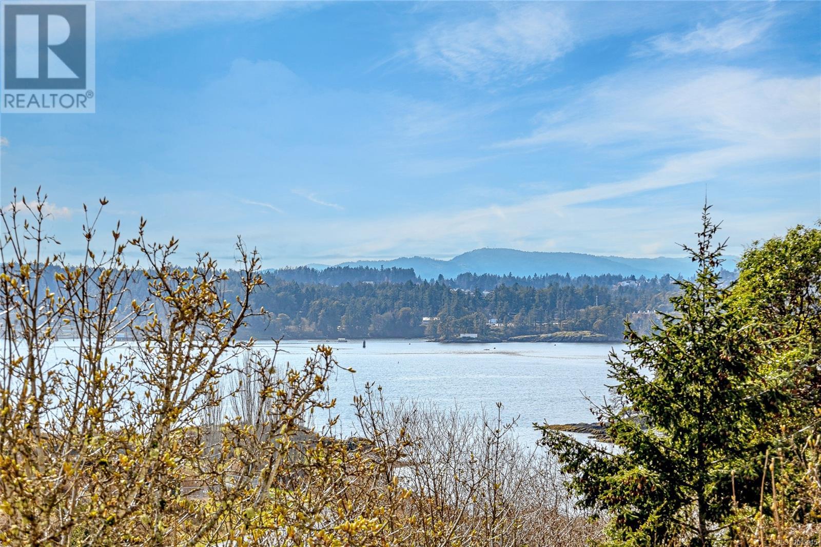 404 125 Aldersmith Pl, View Royal, British Columbia