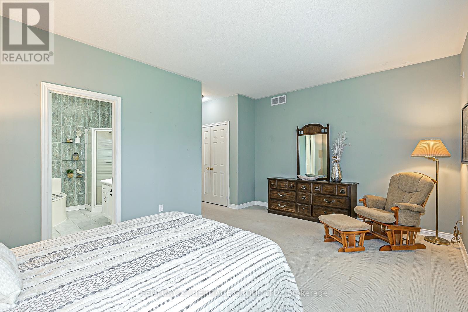 69 David Willson Trail, East Gwillimbury, Ontario  L0G 1V0 - Photo 19 - N12211947