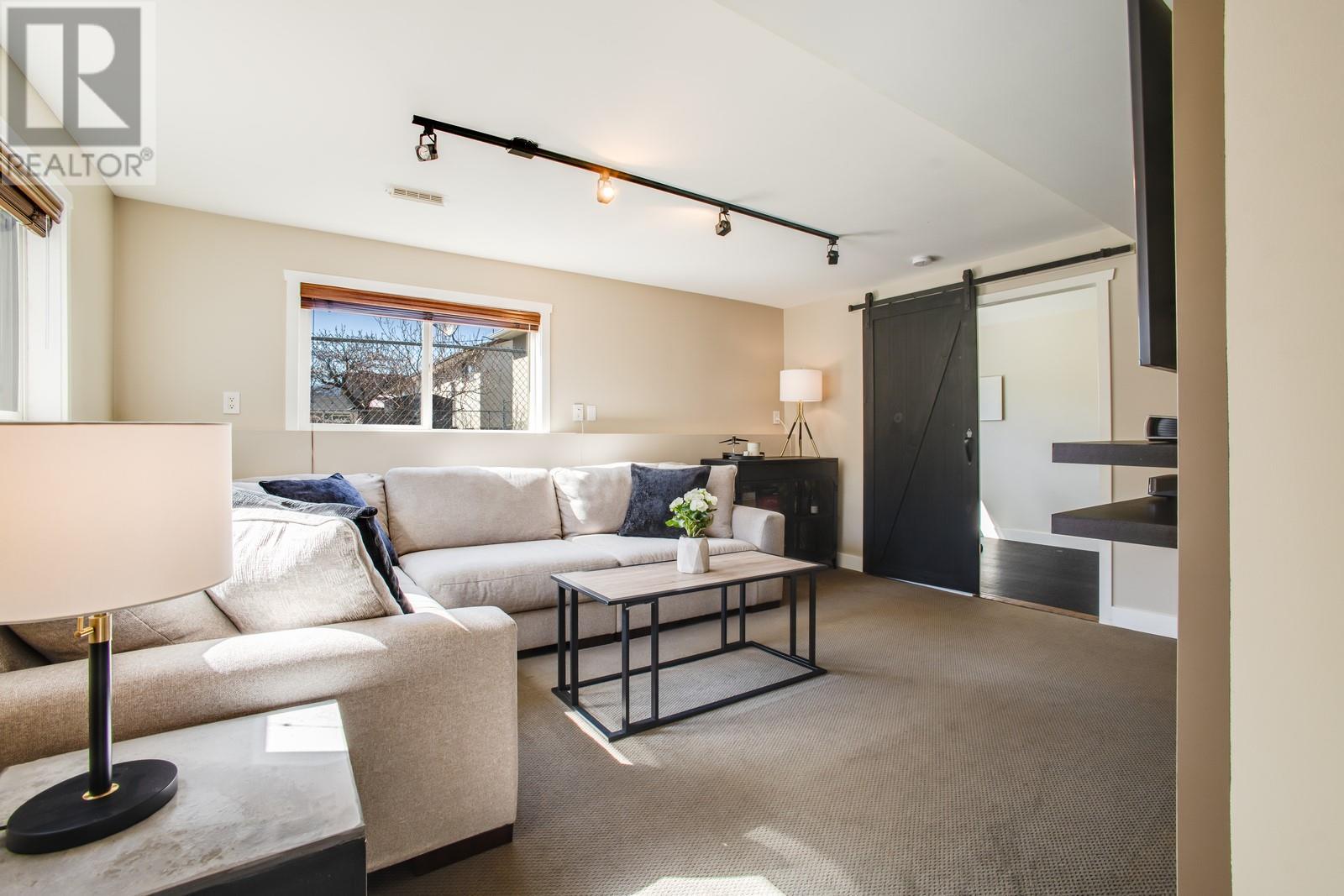 819 Cadder Avenue, Kelowna, British Columbia  V1Y 5N7 - Photo 41 - 10351783