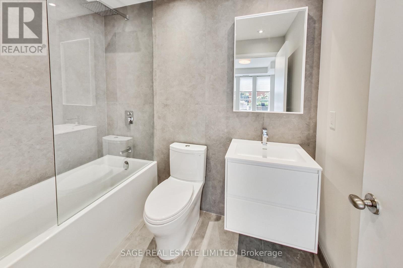 Th 13 - 25 Soho Street, Toronto, Ontario  M5T 3L8 - Photo 16 - C12207605