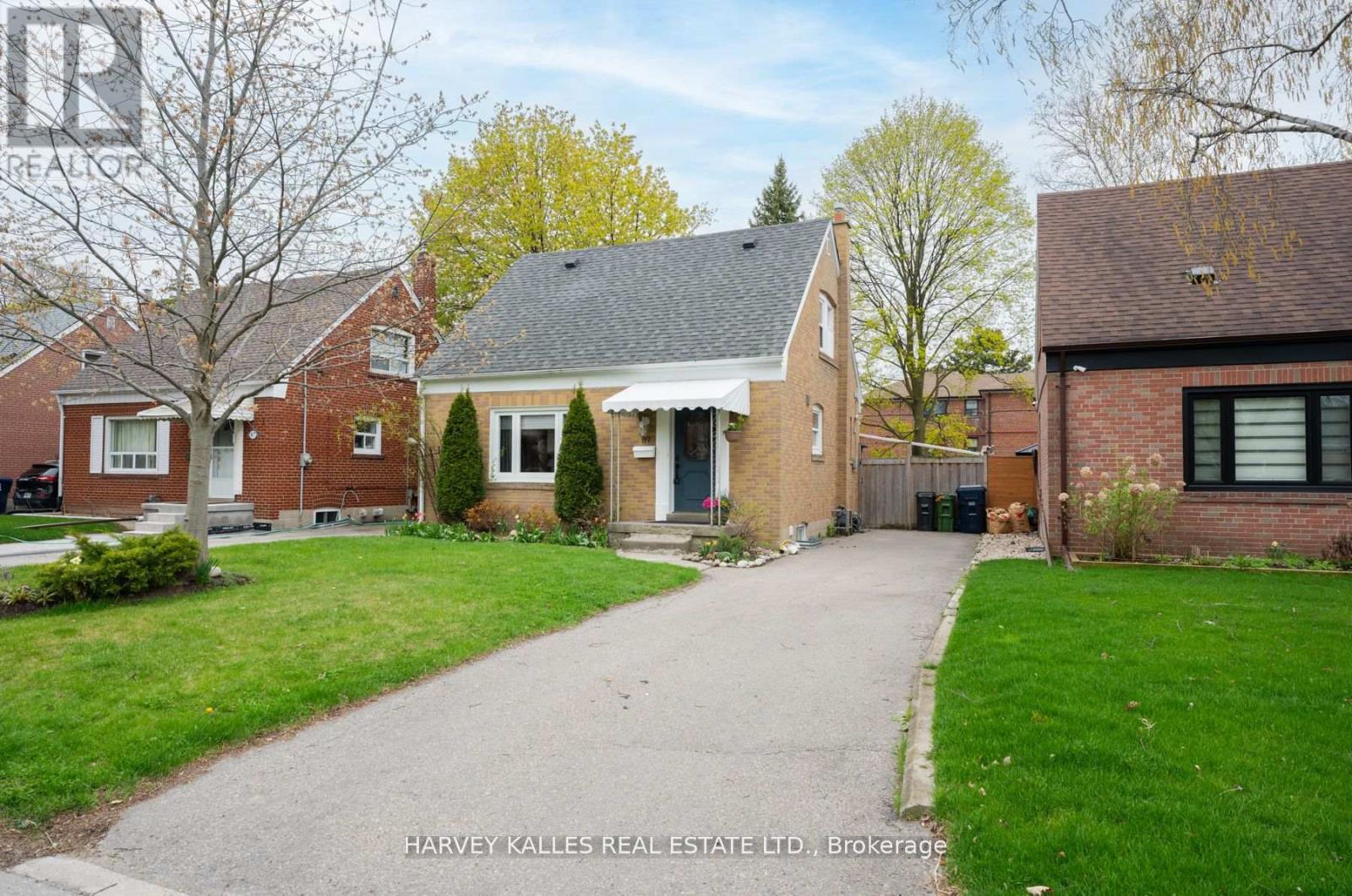 89 Charleswood Drive, Toronto, Ontario  M3H 1X5 - Photo 42 - C12212169