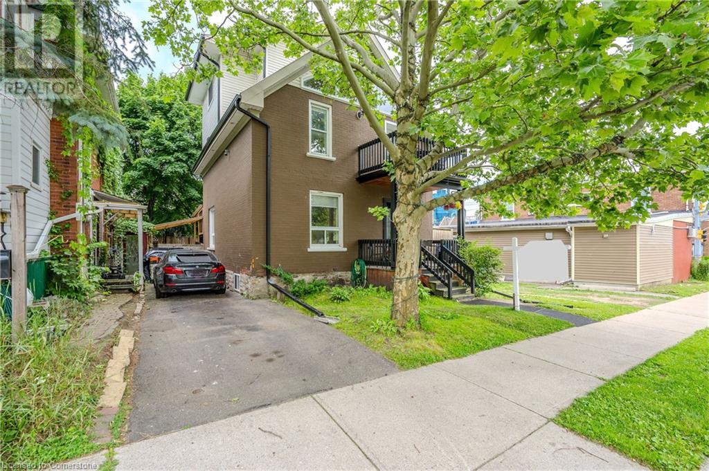 33 GLASGOW Street, Kitchener, Ontario