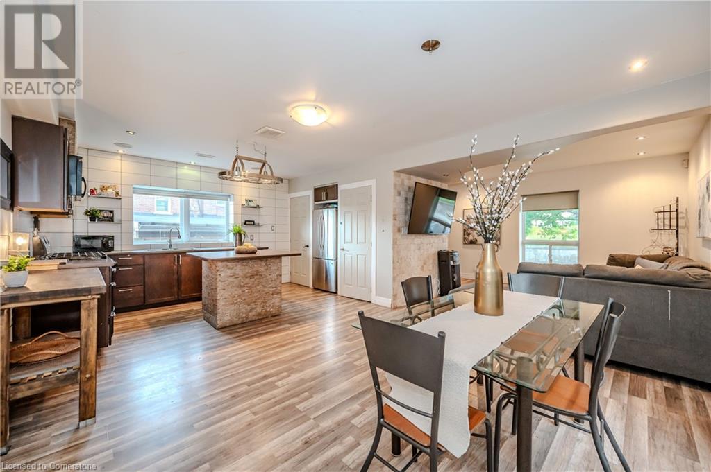 33 Glasgow Street, Kitchener, Ontario  N2G 2G6 - Photo 9 - 40740253